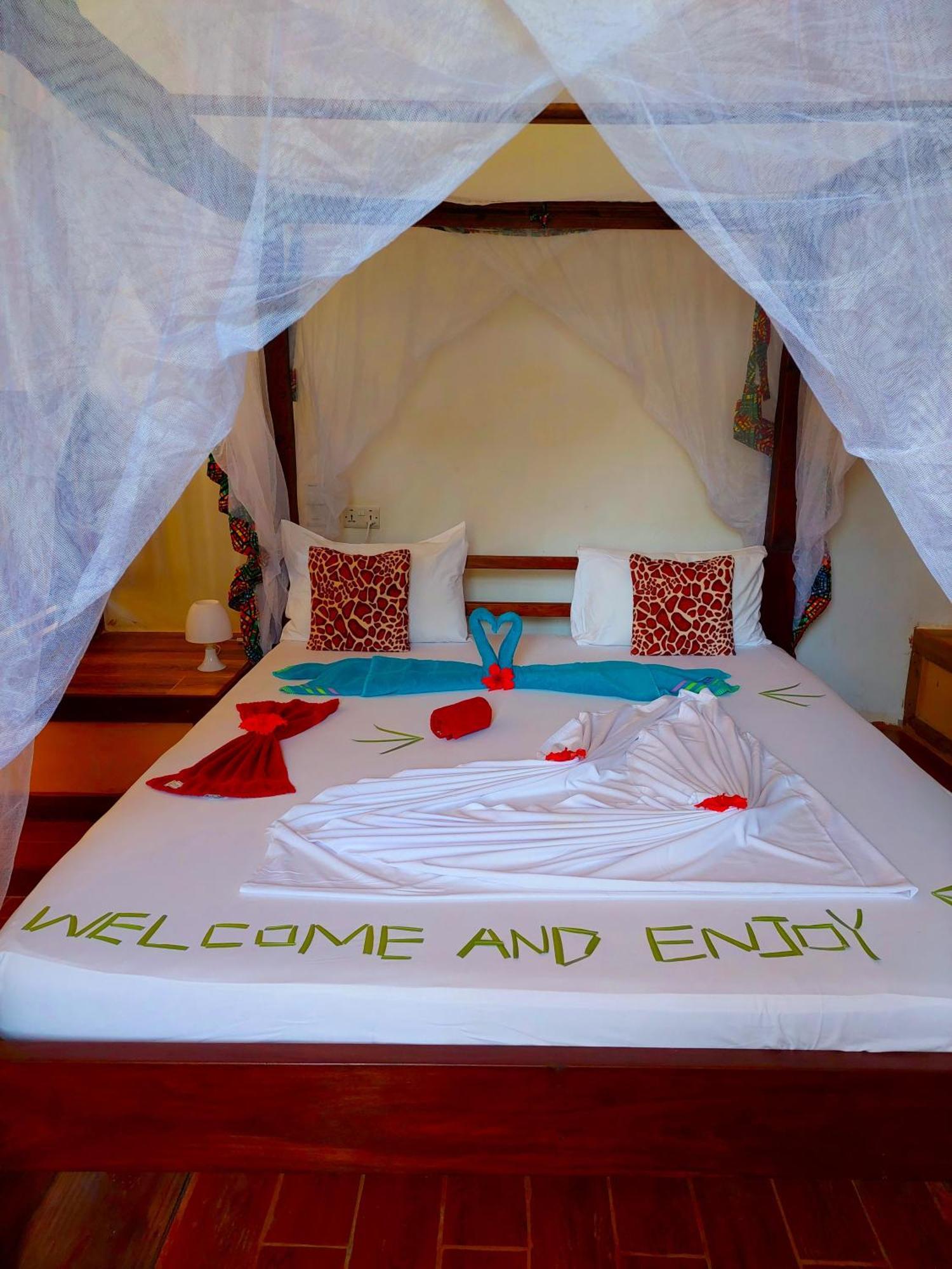 Queen Of Sheba Beach Lodge Pongwe Extérieur photo
