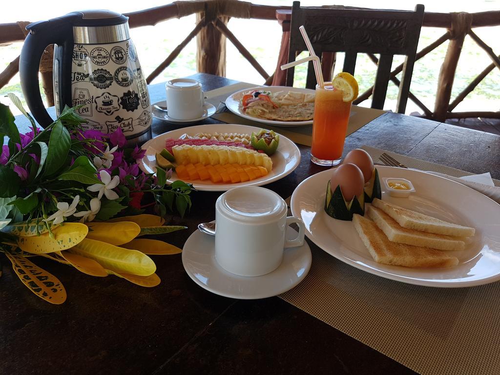 Queen Of Sheba Beach Lodge Pongwe Extérieur photo